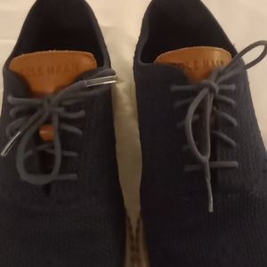 Cole Haan 2.0 grand size 9 1/2 blue with brown on the heel.